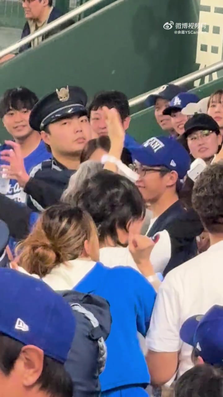 余霜分享：差点被大谷翔平的本垒打打到 隔壁的兄弟碰到了那个本垒打