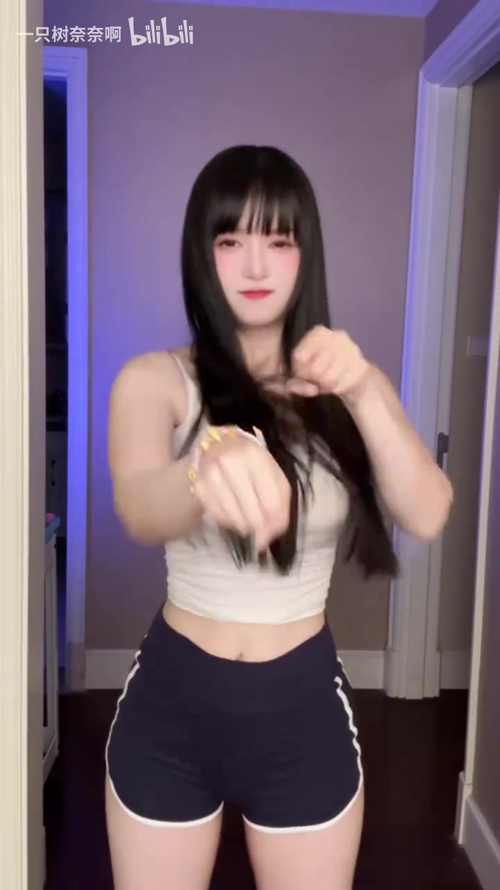 我要你把小伞叫来！树奈奈更新视频：也就苦练了两小时吧！如何呢？